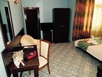 Marea Neagra 3*