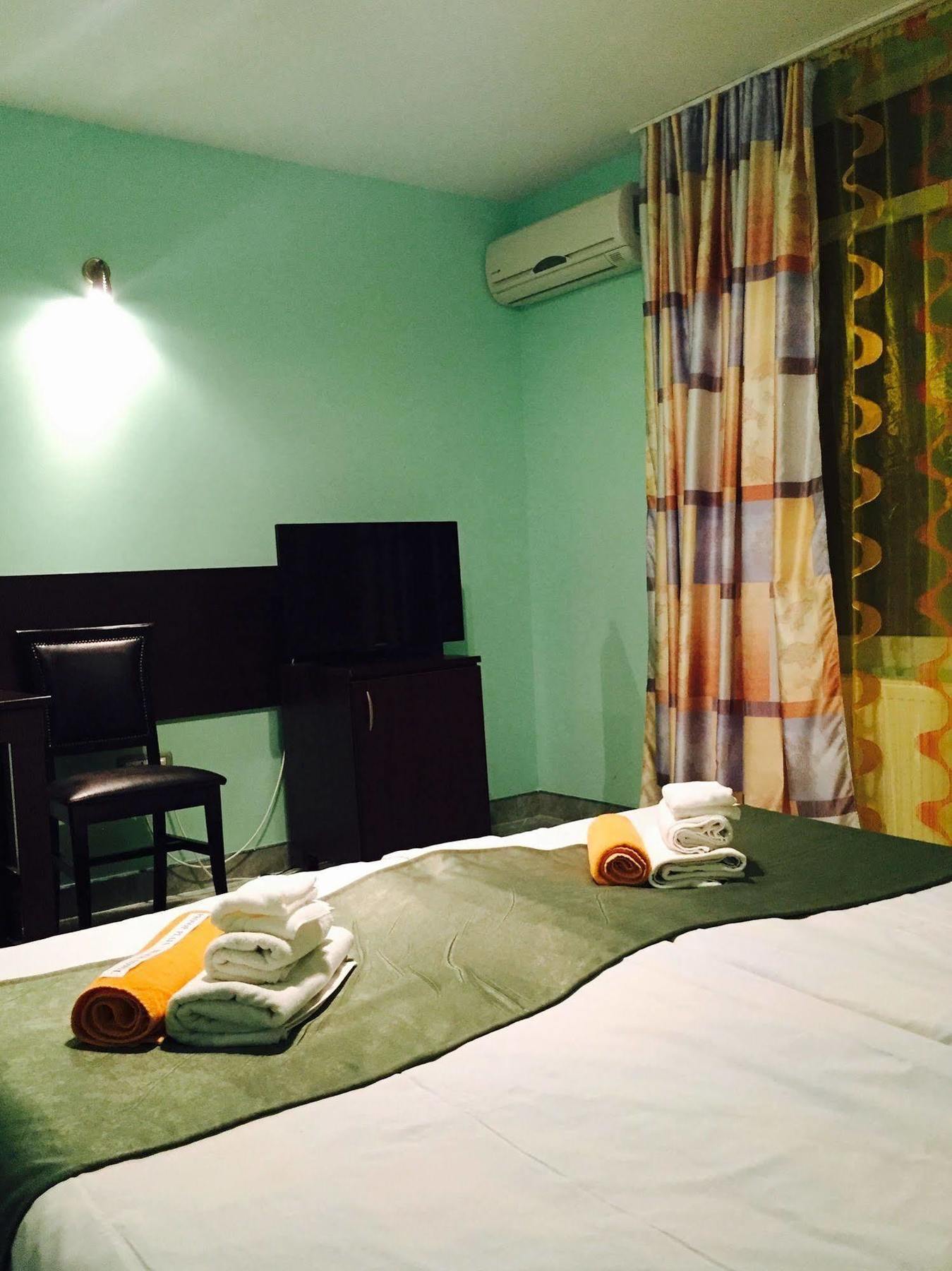 Marea Neagra Hotel