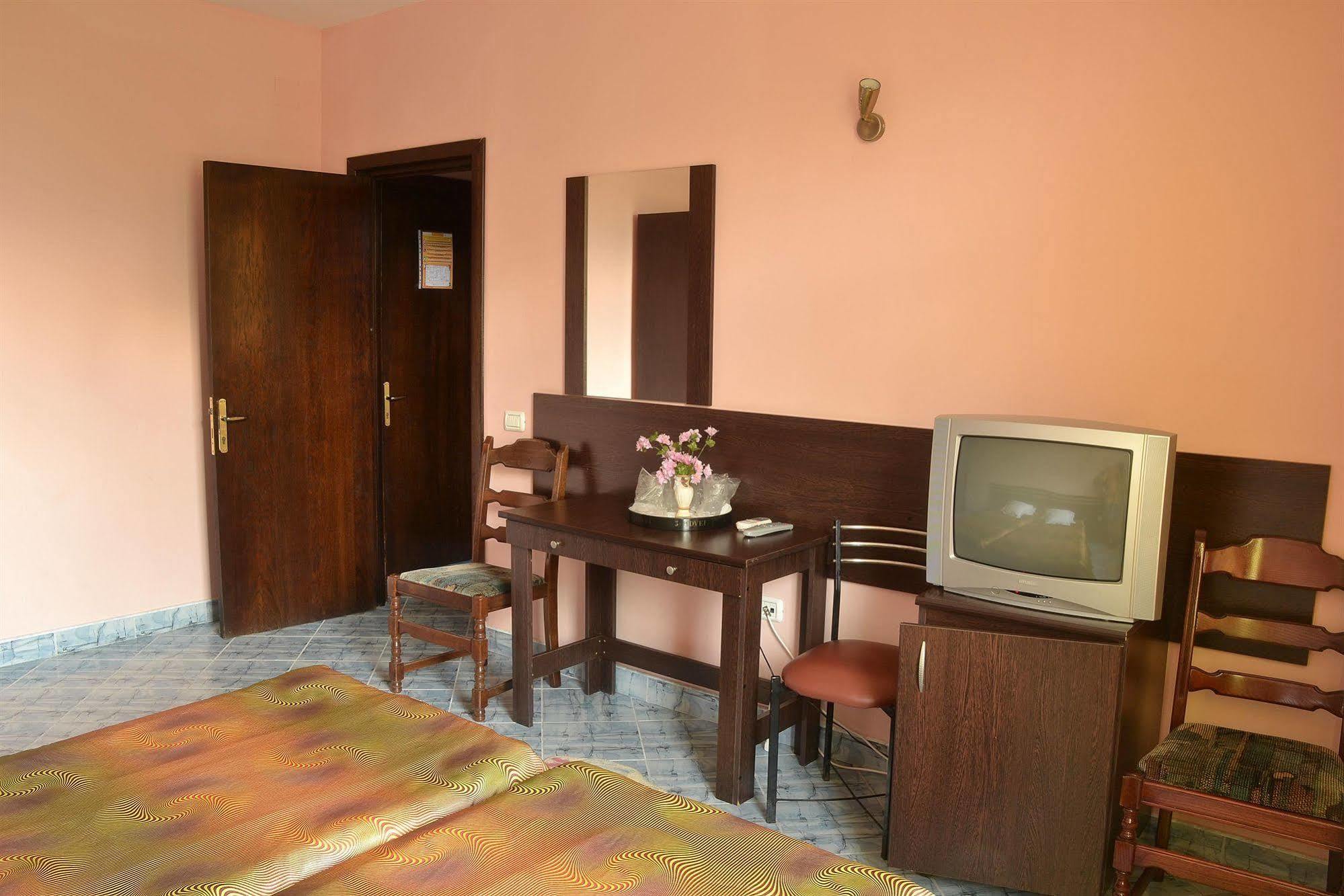 Marea Neagra Hotel 3*